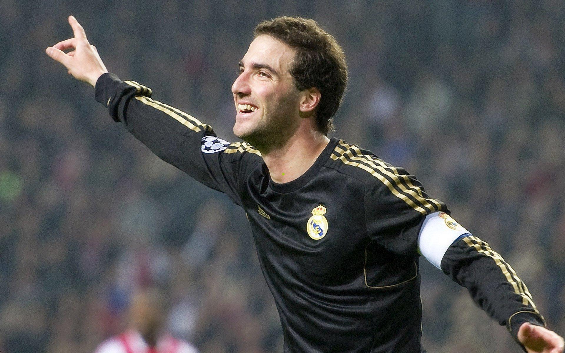 江苏队面临解散危机 沧州雄狮与浙江绿城有望递补中超资格